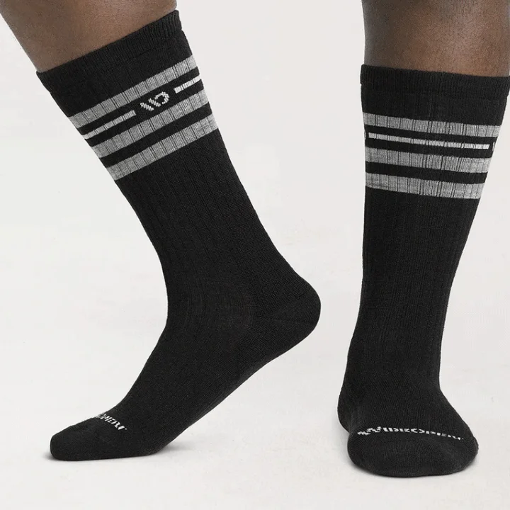 Camping hiking gear thrill-Wide Open Vintage Stripe Cushioned Crew Socks Mens