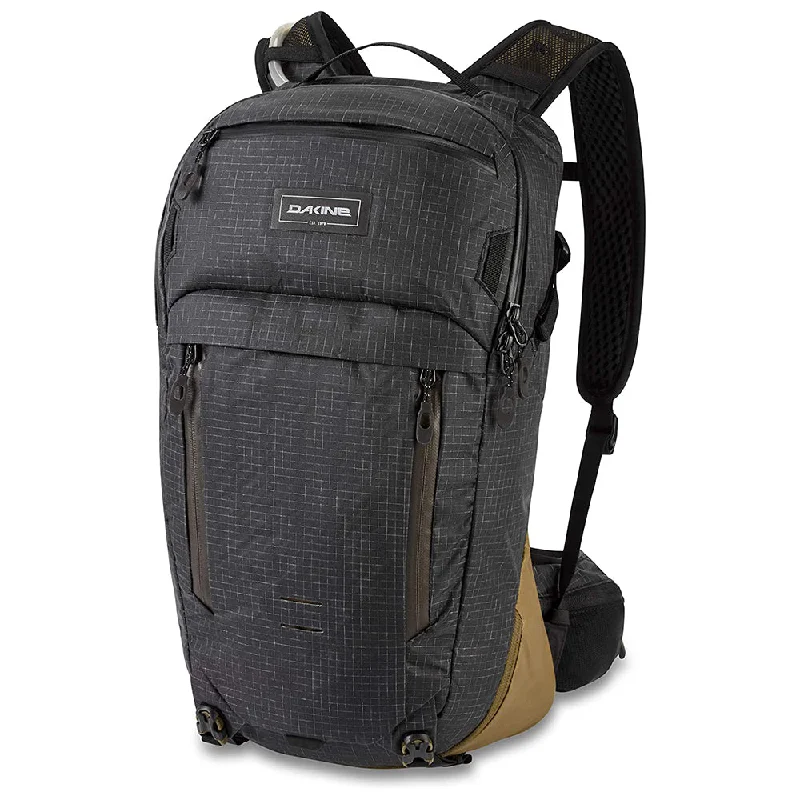 Camping hiking trail hopes-Dakine Seeker 18 Liter Hydration Black Backpack Bags - 10002780-BLACK