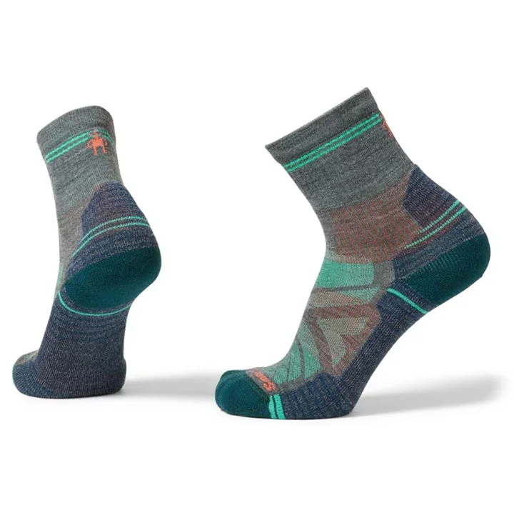 Camping hiking gear wave-Smartwool Hike Light Crew Cushion Mid Crew Socks Women's