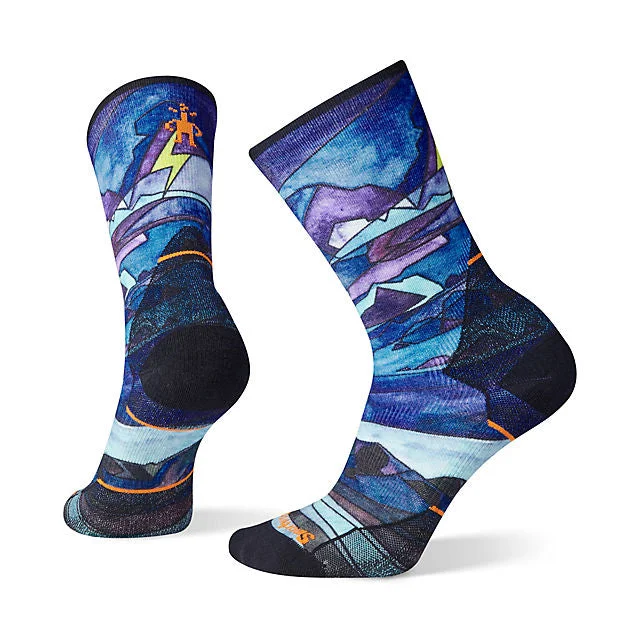 Camping hiking nature thrill-Women's Athlete Edition Run Print Crew Socks